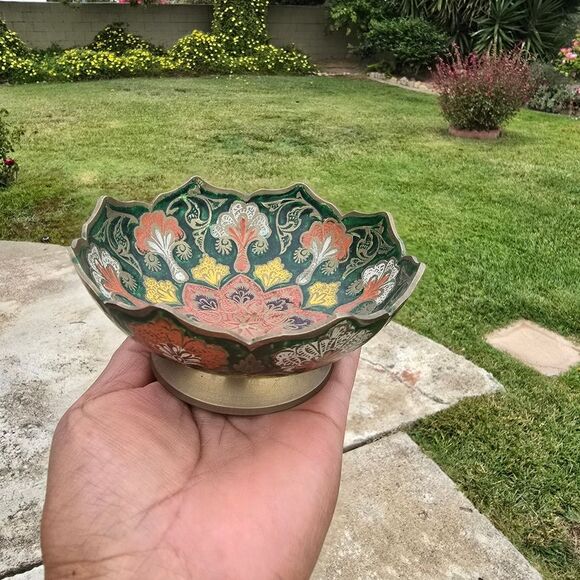 Vintage Hand Painted Floral Decorative Brass Bowl Made in India Catchall - Picture 2 of 8